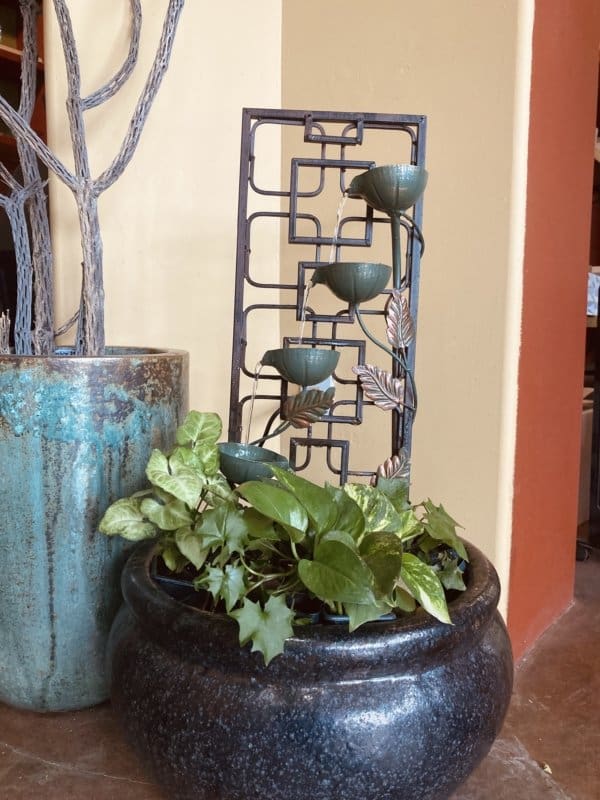 Flower Lattice Fountain - Image 3