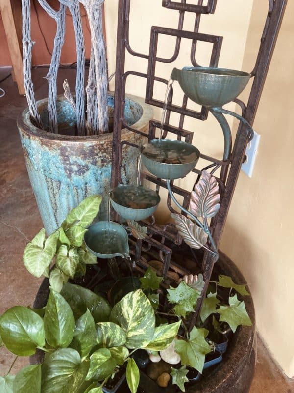 Flower Lattice Fountain