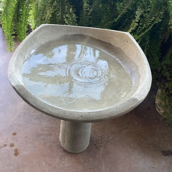 Campania Oslo Birdbath