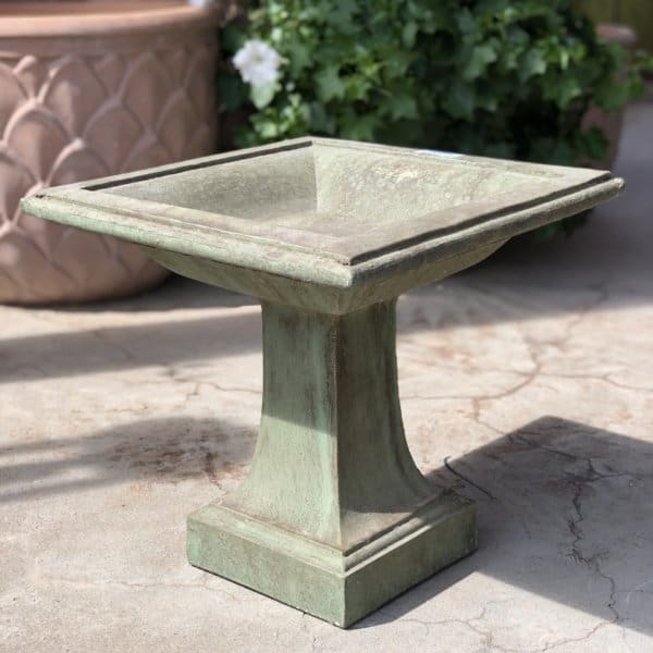 Campania Avery Birdbath