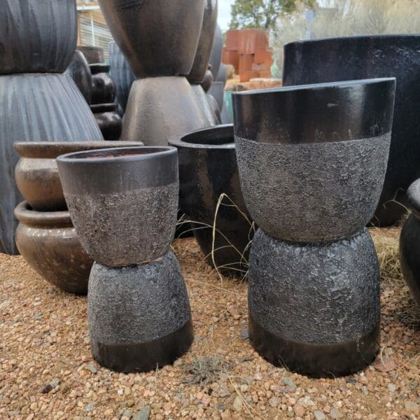 Two-Tone Egg Pot - Black