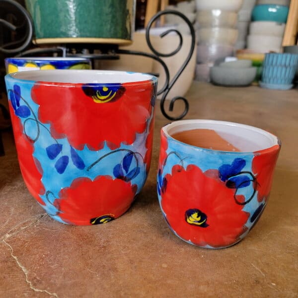 Madrid Planter - Red Daisy