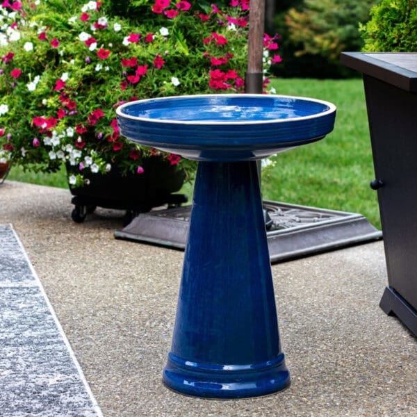 Simple Elegance Birdbath
