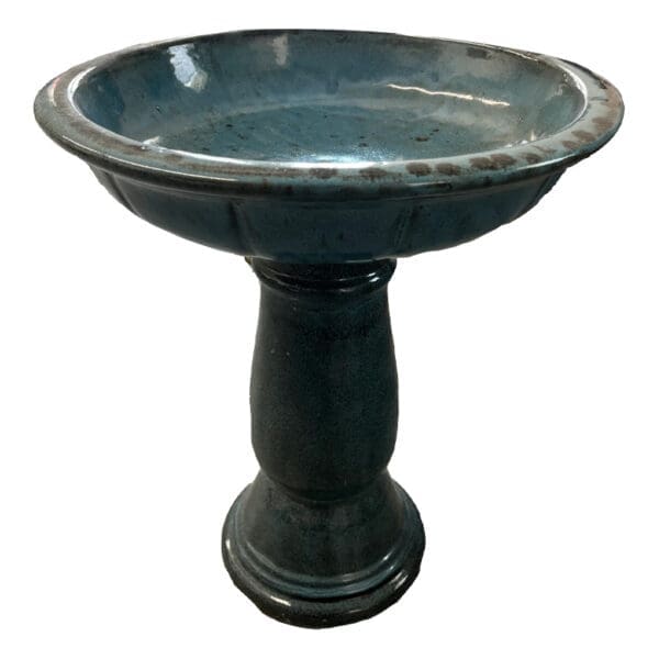 Bunting Birdbath - Image 4
